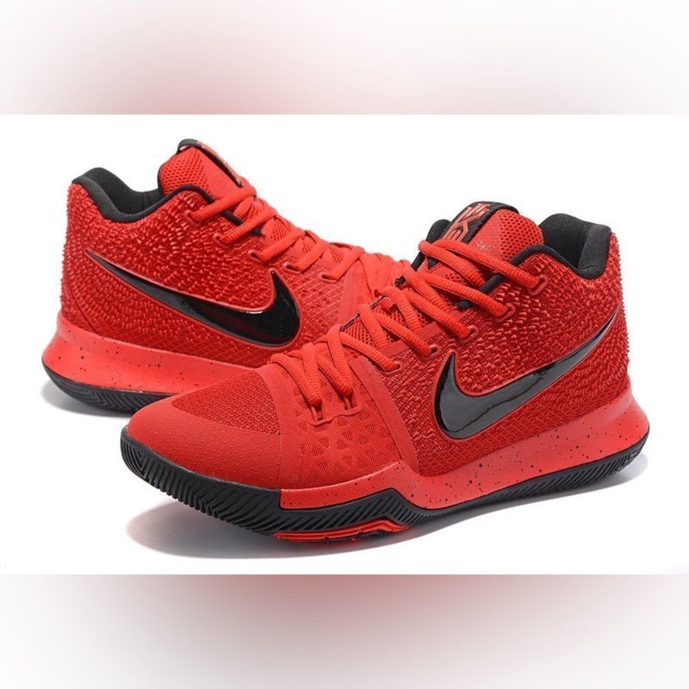 NIKE KYRIE 3 x THREE POINT CONTEST CANDY APPLE